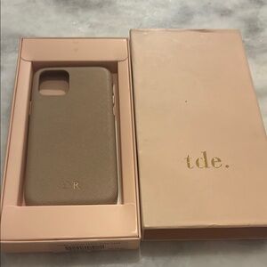 tde. TAUPE Phone Case IPHONE 11 pro wrap case